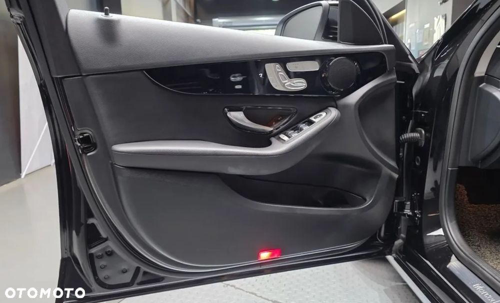Mercedes-Benz Klasa C 200 9G-TRONIC Edition - 7