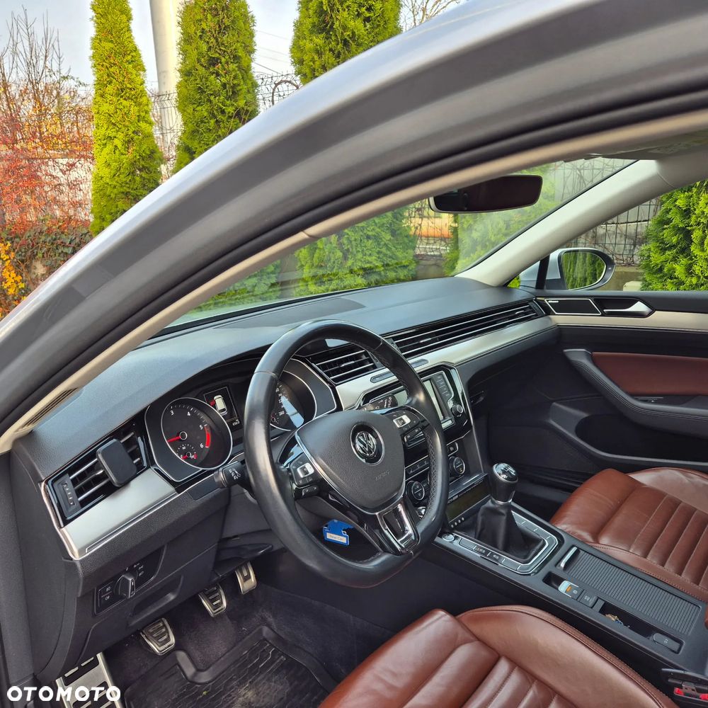 Volkswagen Passat 2.0 TDI BMT Highline - 7