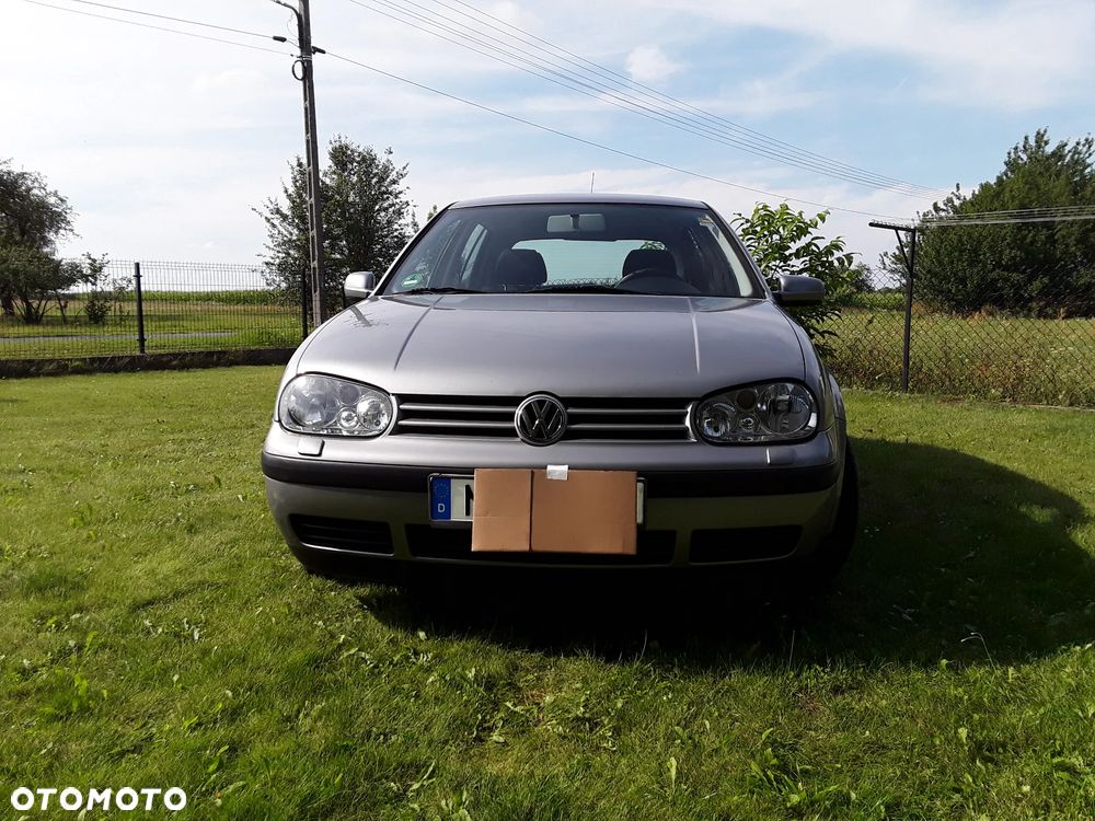 Volkswagen Golf - 3