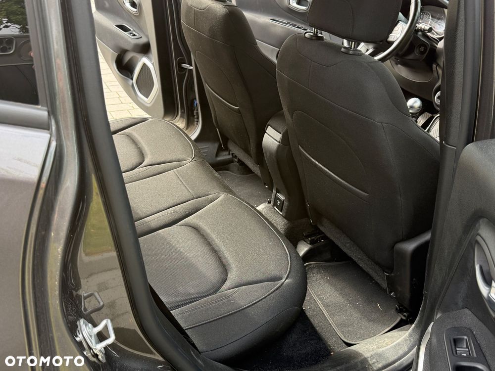 Jeep Renegade - 31