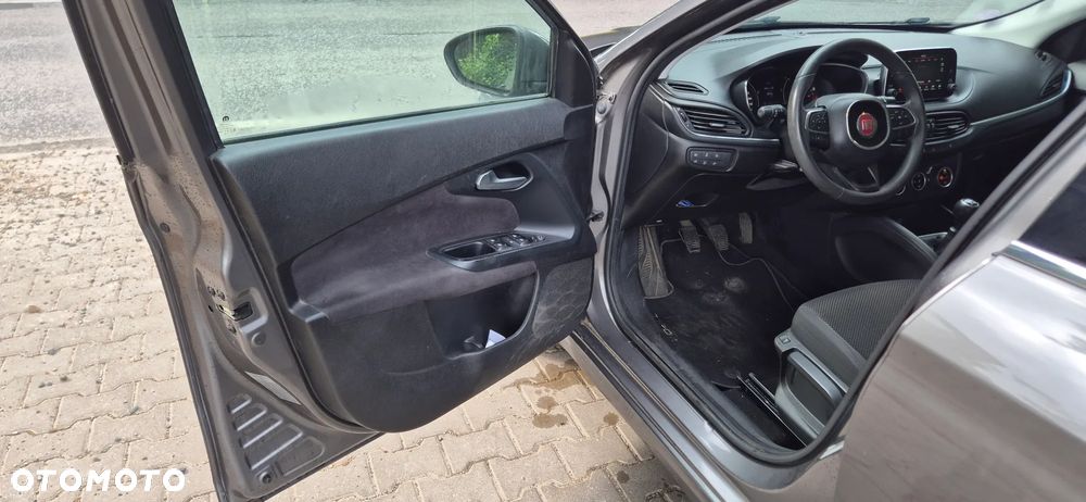 Fiat Tipo 1.4 T-Jet 16v Lounge - 16