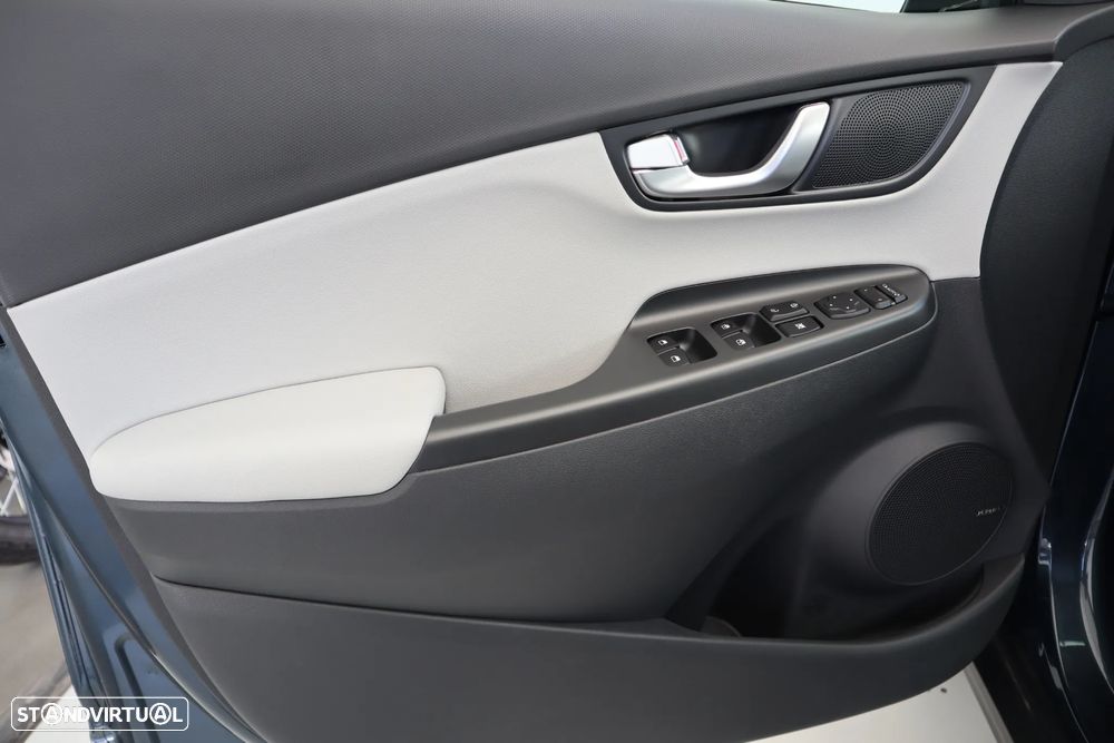 Hyundai Kauai EV 64.8 kWh Premium - 16