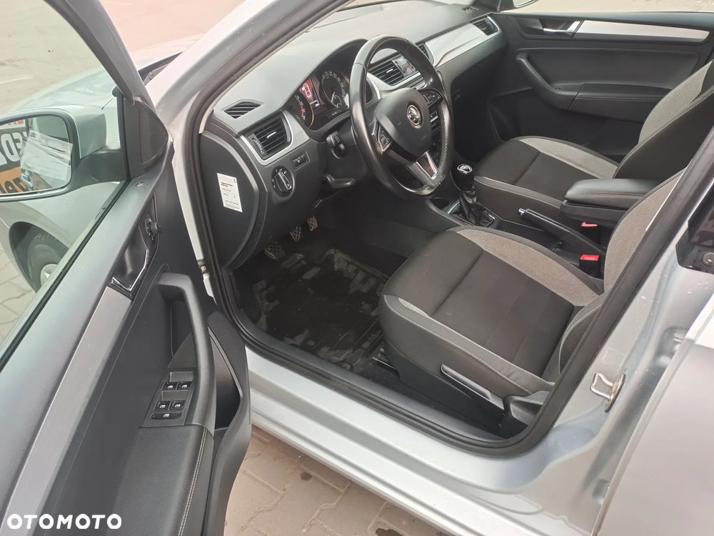 Skoda RAPID 1.6 TDI DPF Ambition - 12