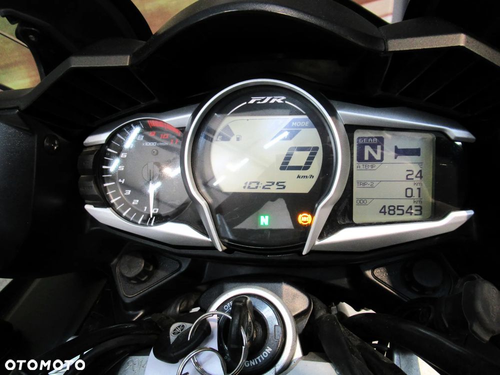 Yamaha FJR - 26