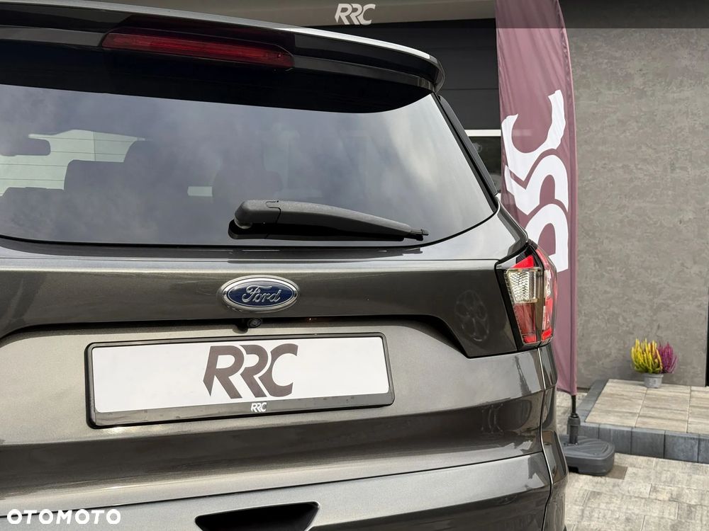 Ford Kuga 2.0 TDCi 4WD Titanium PowerShift - 38