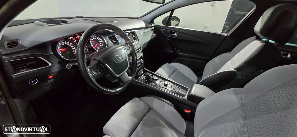 Peugeot 508 RXH 2.0 HDi Hybrid4 2-Tronic - 8