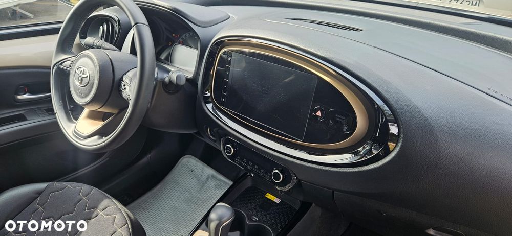Toyota Aygo X 1.0 VVT-i Executive CVT - 16
