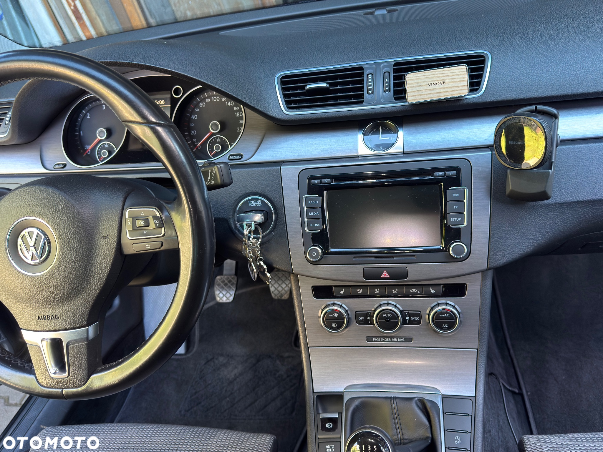 Volkswagen Passat 2.0 TDI Highline - 13