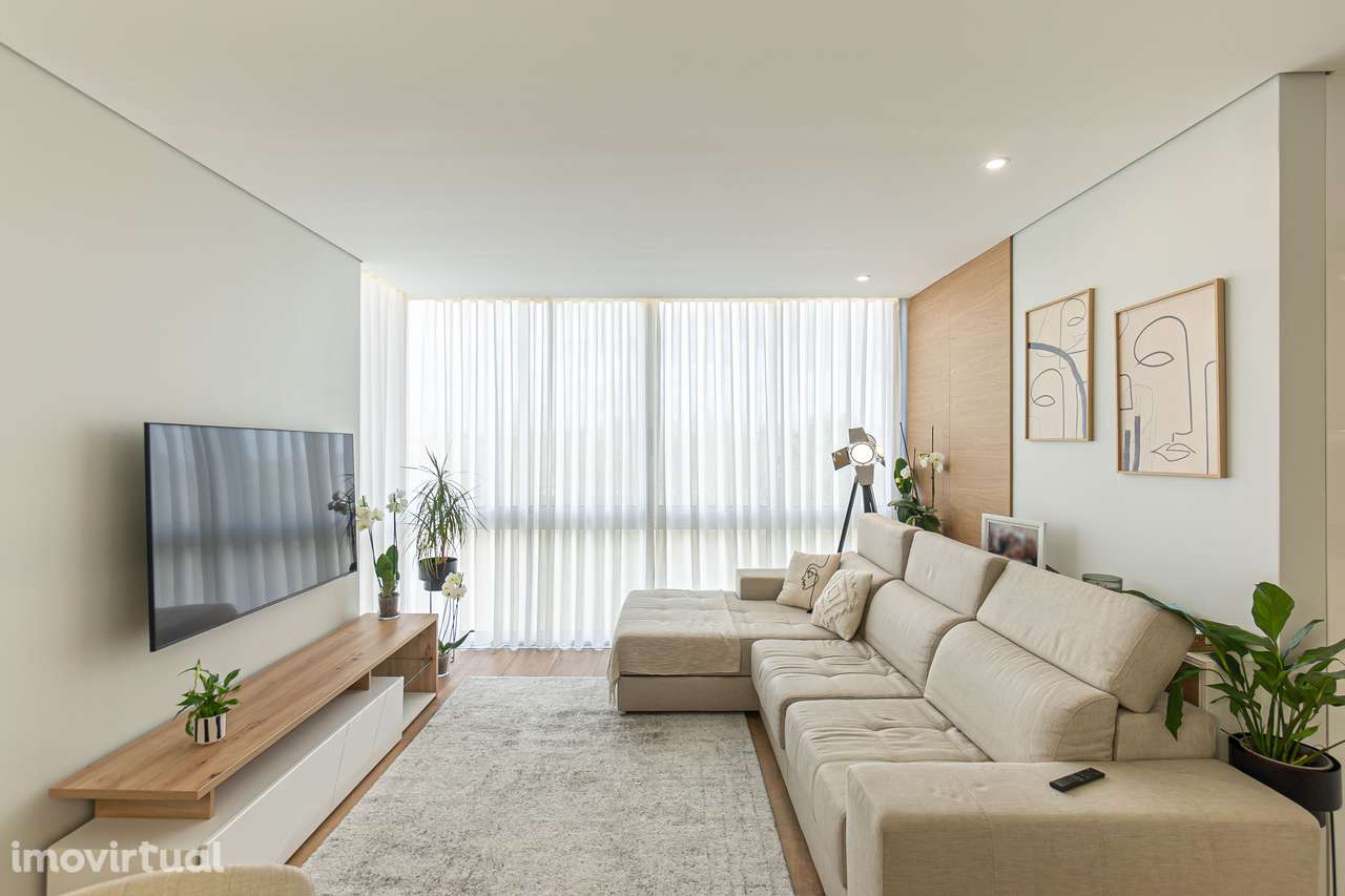 T3 renovado em Vilar de Andorinho - Grande imagem: 2/18