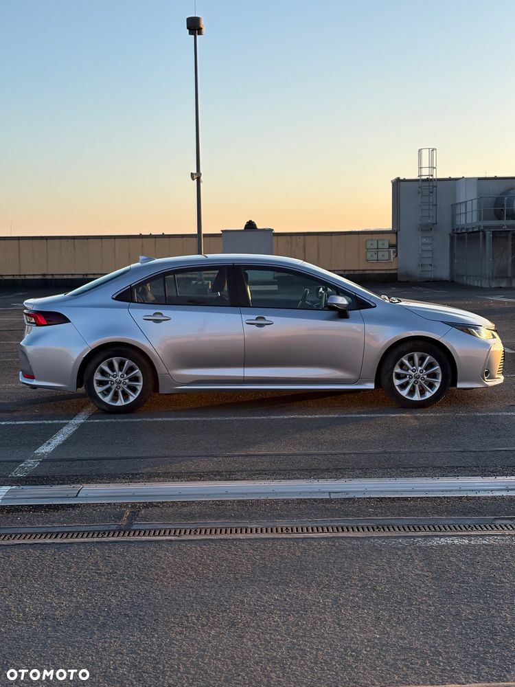 Toyota Corolla 1.8 Hybrid GPF Comfort - 3