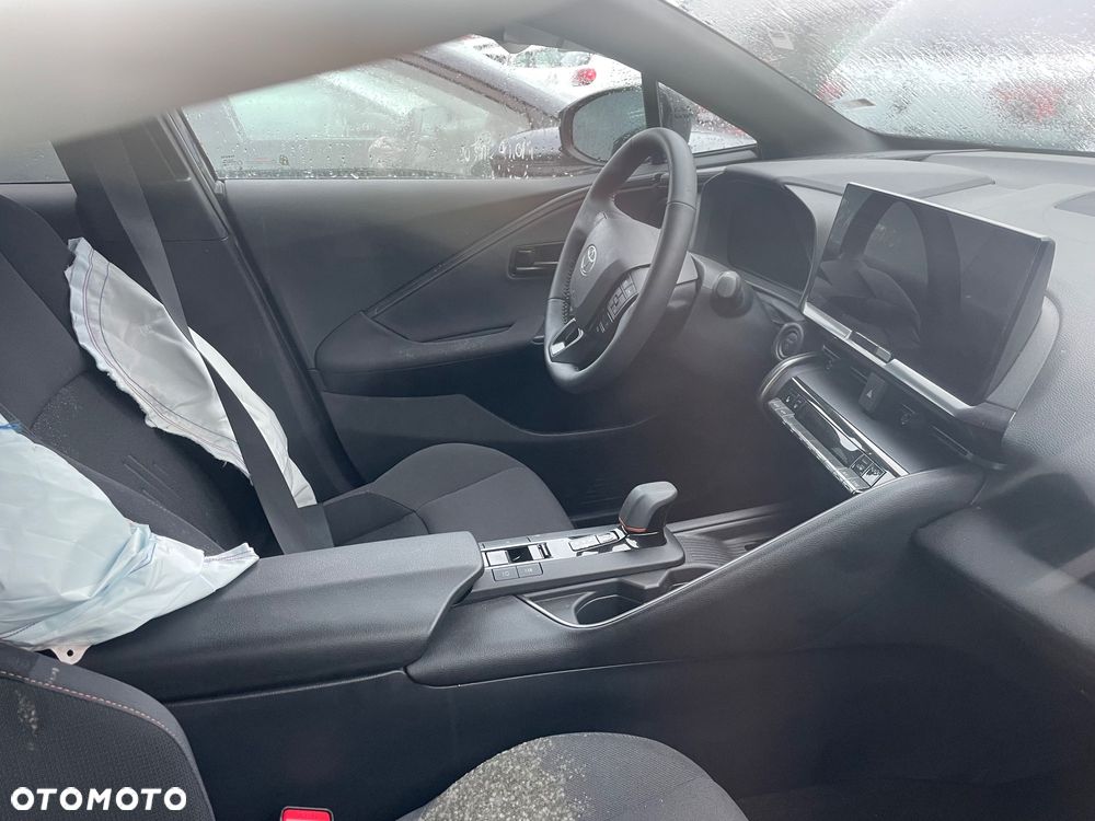 Toyota C-HR ver-x-shift-x--play-connect - 6