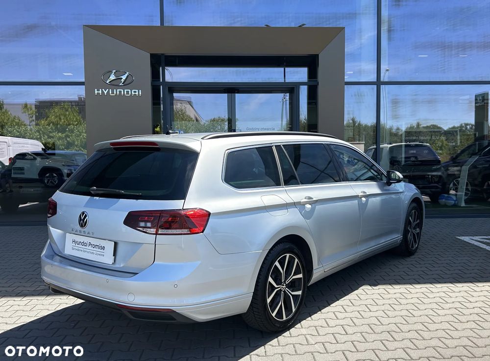 Volkswagen Passat - 6
