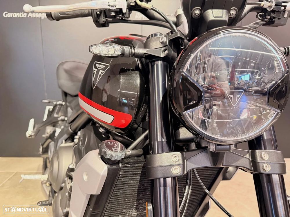 Triumph Trident - 10