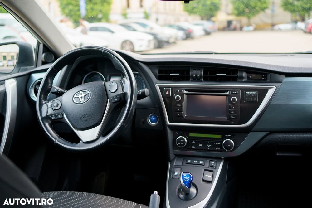 Toyota Auris - 7