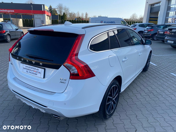 Volvo V60 D5 AWD Geartronic Momentum