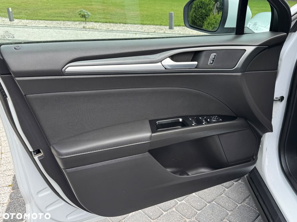 Ford Mondeo 2.0 TDCi STart-Stopp Trend - 21