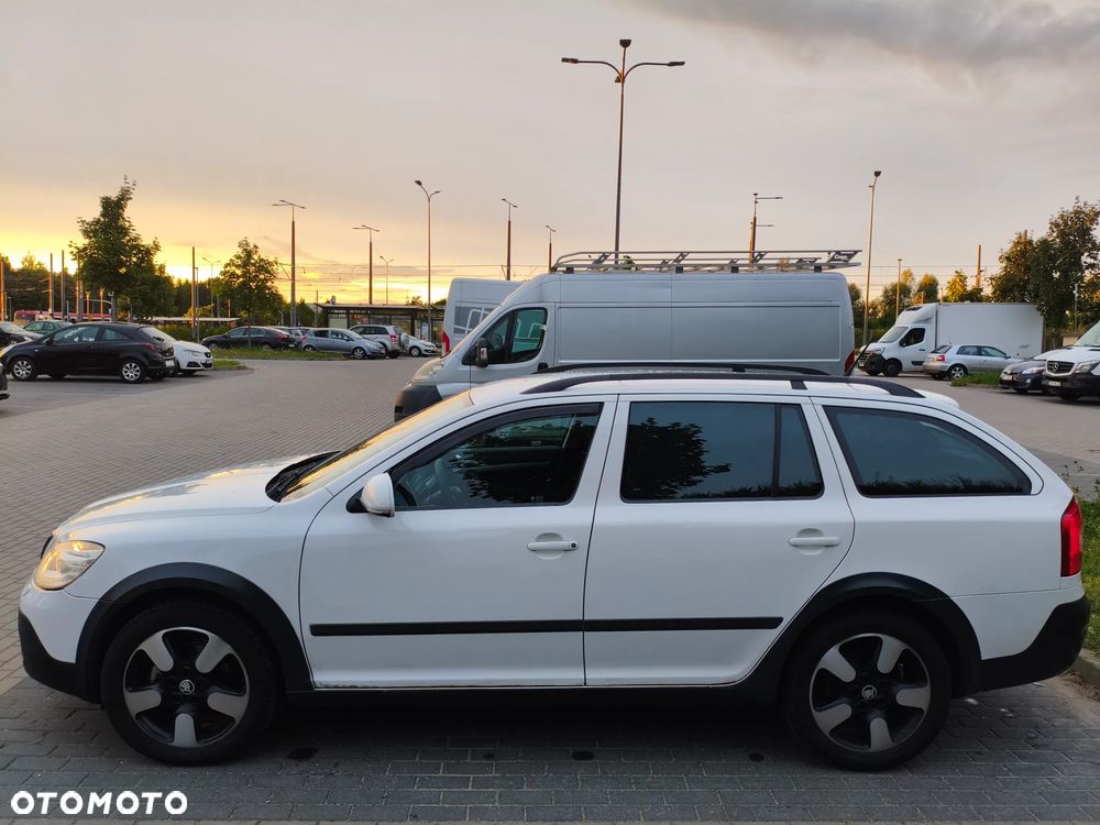 Skoda Octavia Scout 2.0 TDI DPF DSG - 7