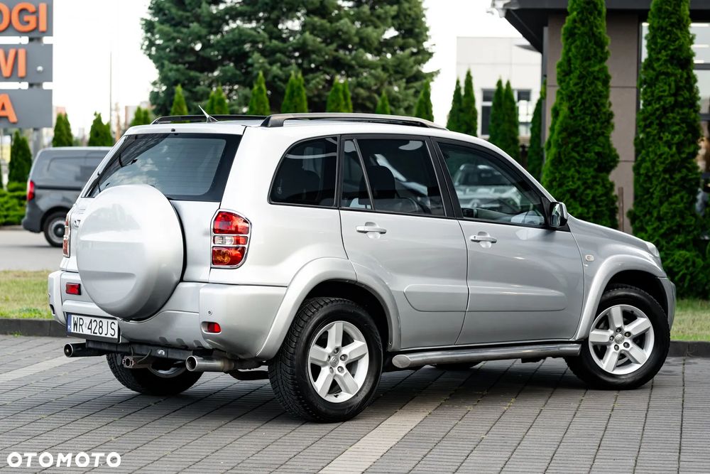 Toyota RAV4 4x4 Edition - 5