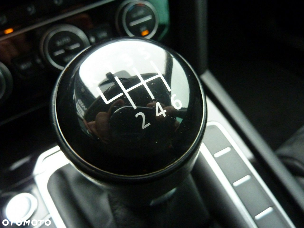 Volkswagen Passat - 39