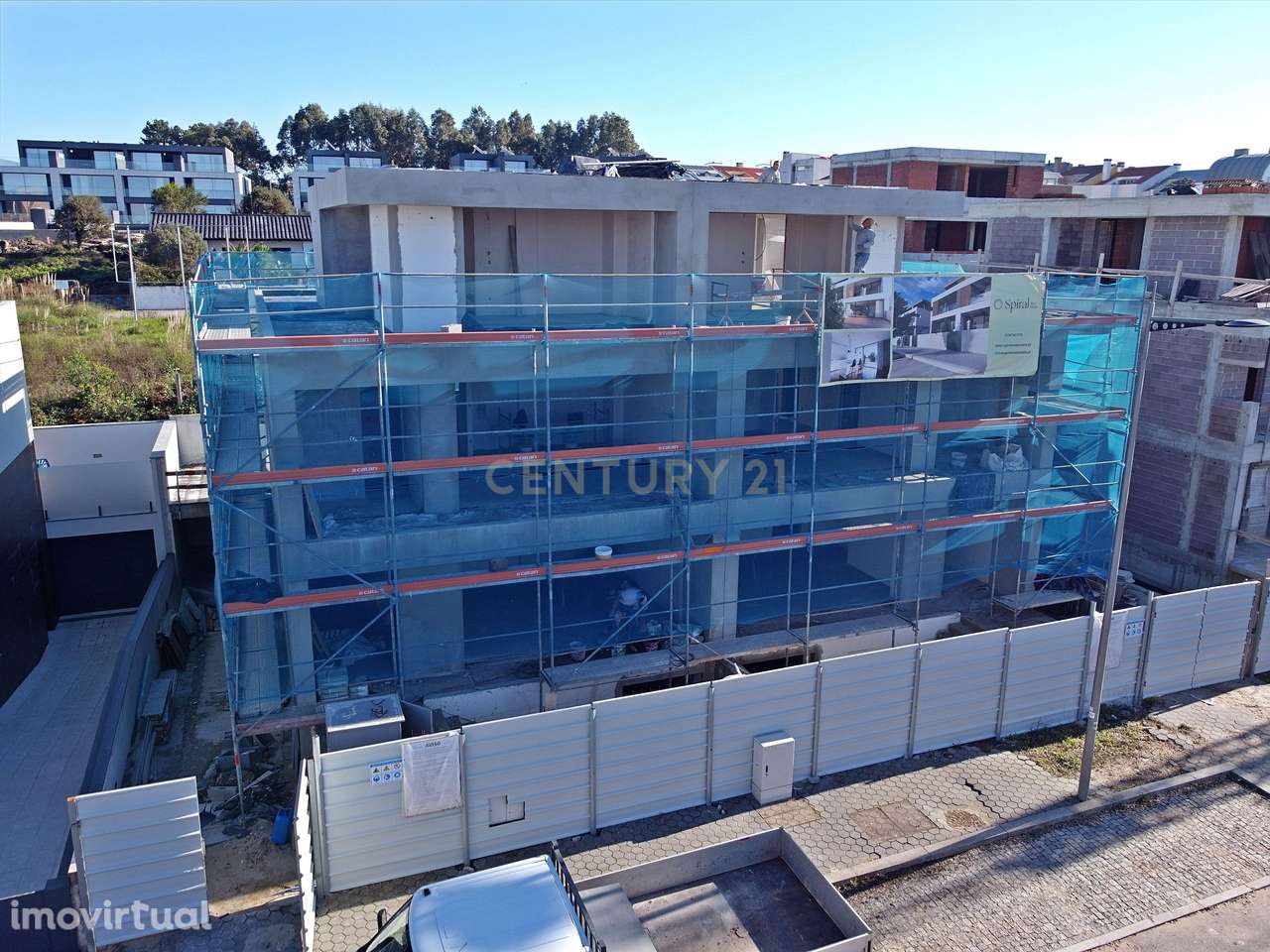 Moradia nova T4+1, de luxo, a escassos metros da Praia de Canidelo - Grande imagem: 2/60