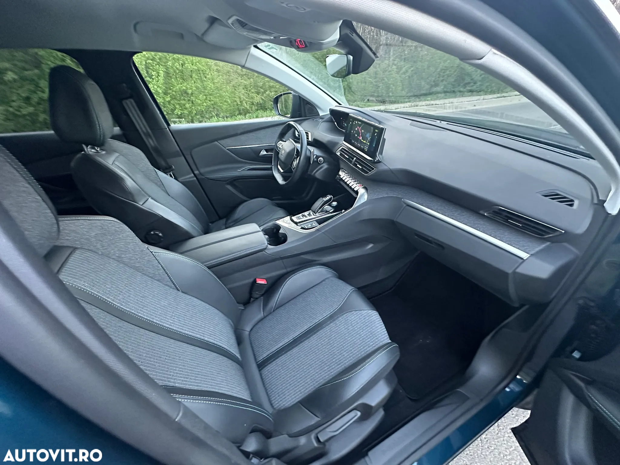 Peugeot 3008 Plug-In Hybrid 225 e-EAT8 Allure Pack - 27