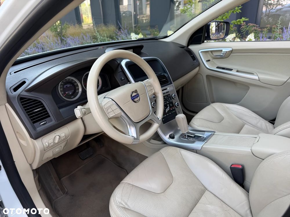 Volvo XC 60 D4 Geartronic Summum - 22