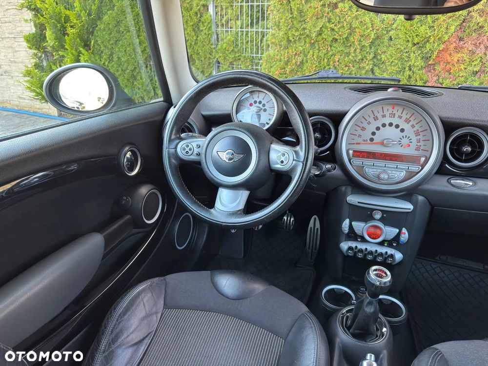 MINI Cooper S Standard - 19