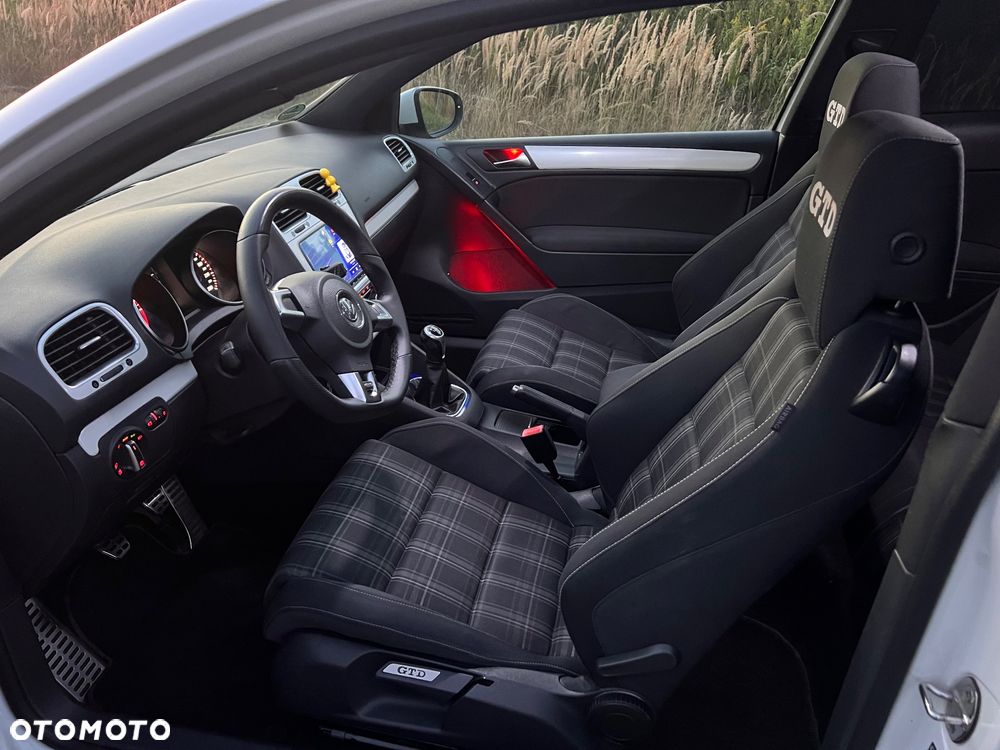 Volkswagen Golf 2.0 TDI GTD - 8