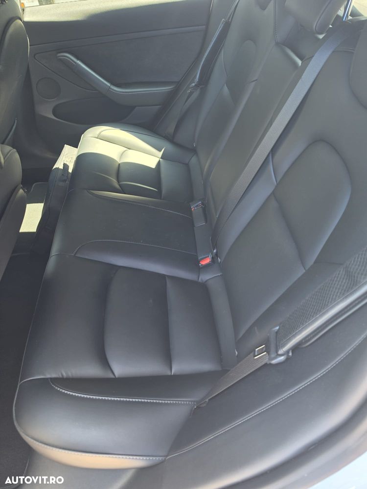 Tesla Model 3 - 14