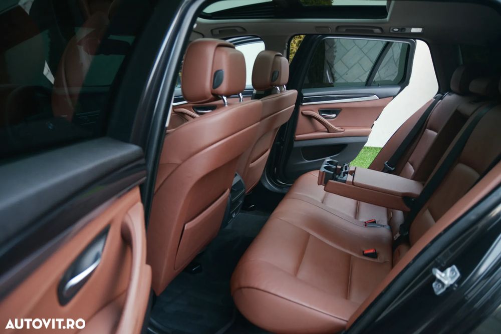 BMW Seria 5 520d Sport-Aut. - 11