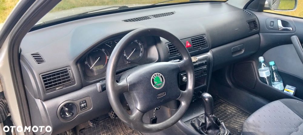 Skoda Octavia 1.9 TDI Ambiente - 8