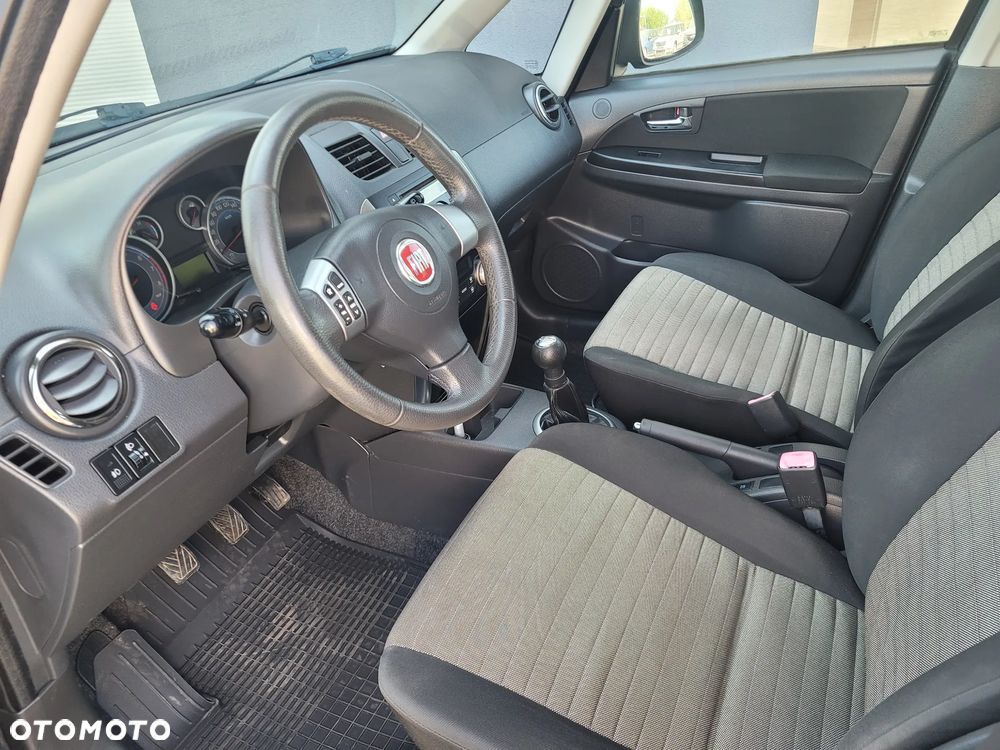 Fiat Sedici - 16