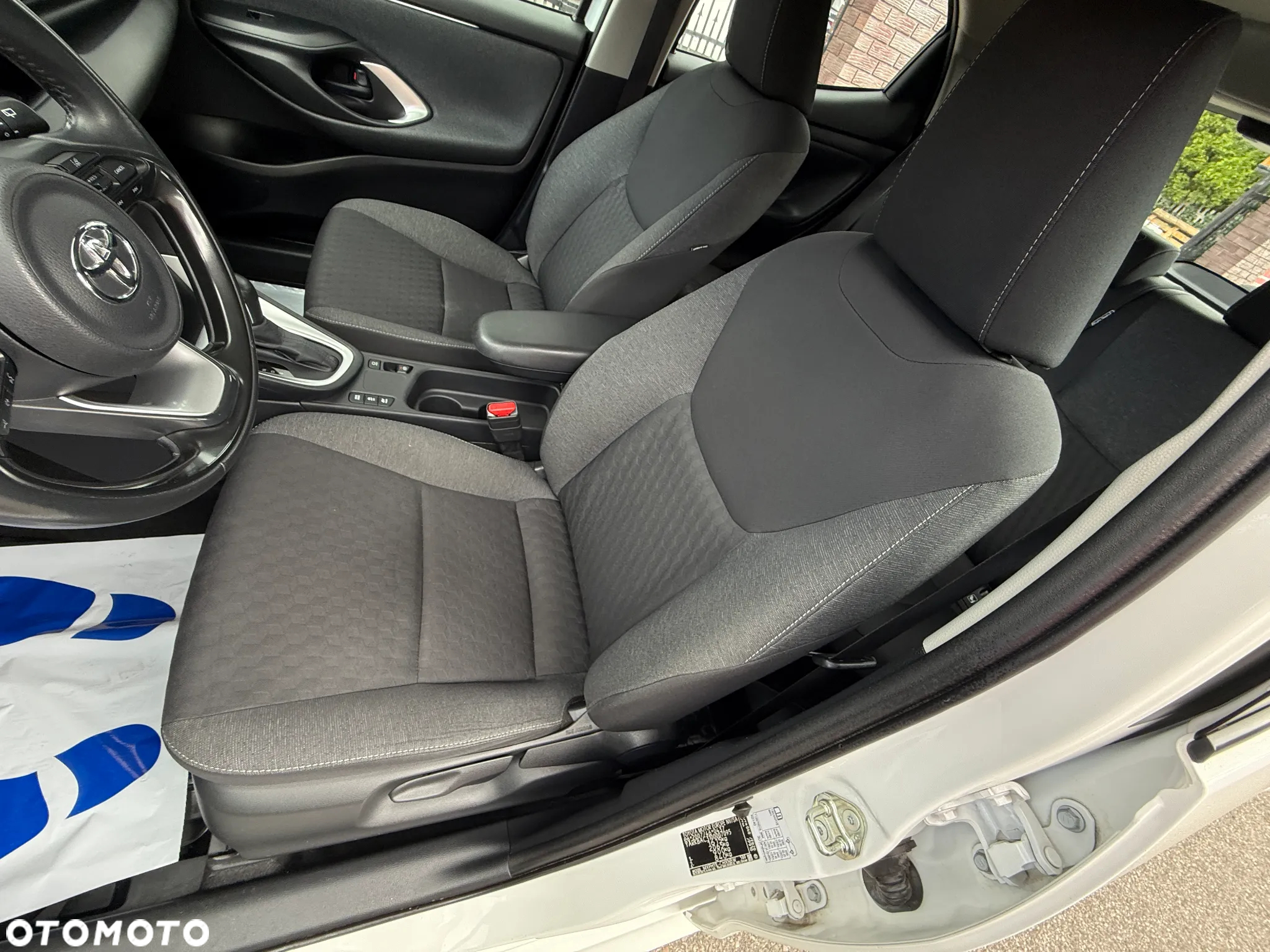 Toyota Yaris Hybrid 1.5 Comfort - 10