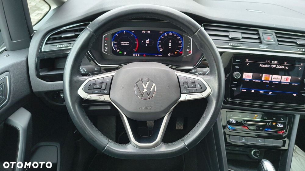Volkswagen Touran - 13