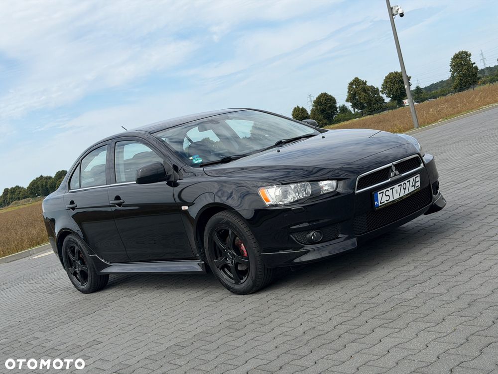 Mitsubishi Lancer - 2