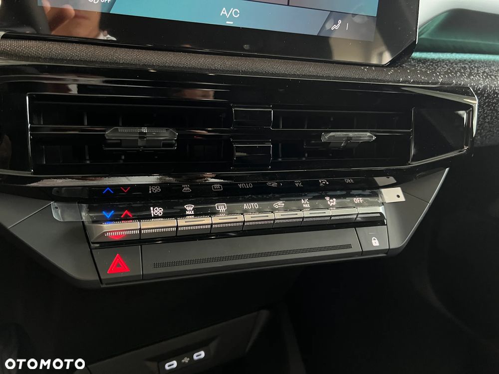 Renault Clio - 17