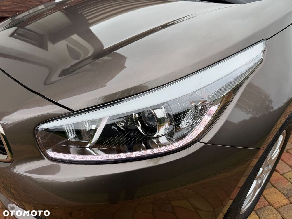 Kia Ceed - 27