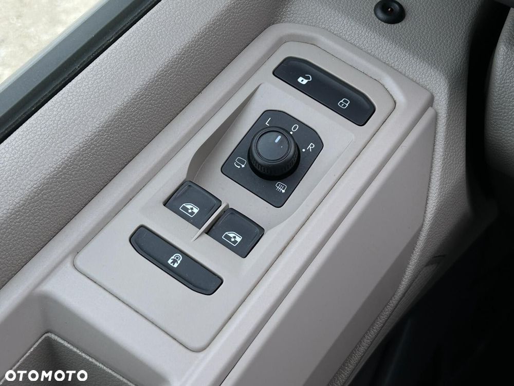 Volkswagen Multivan 1.5 TSI L1 Life DSG - 19