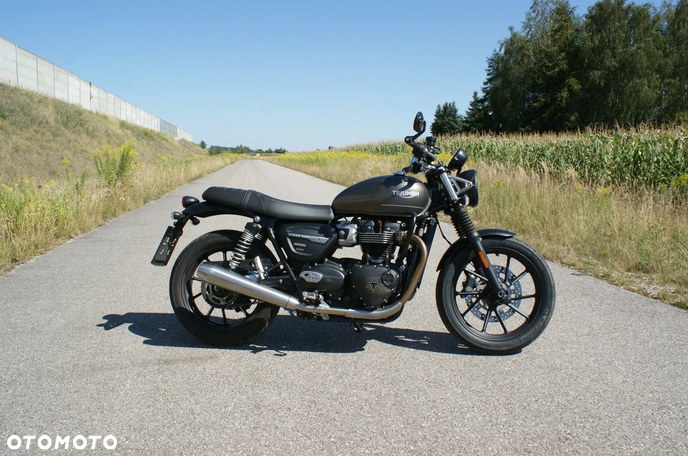 Triumph Speed Twin - 13