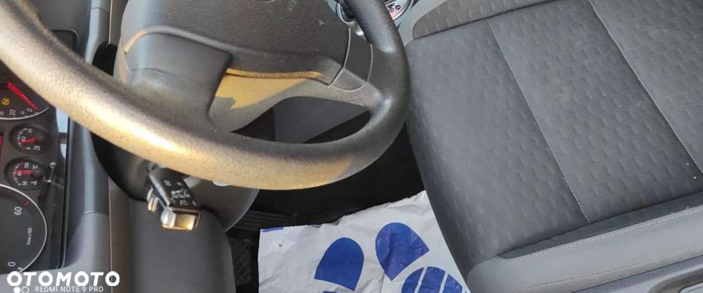 Volkswagen Touran - 7