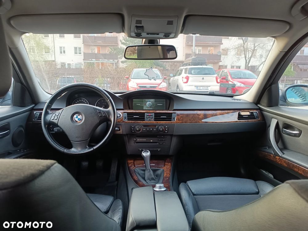BMW Seria 3 - 1