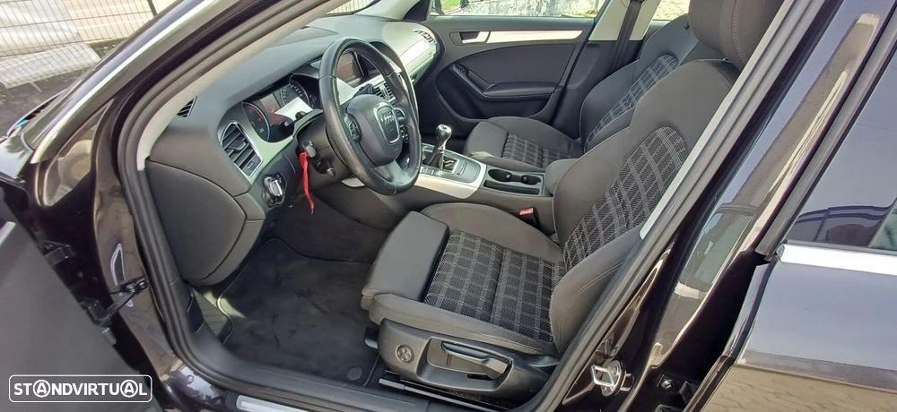 Audi A4 Avant 2.0 TDI Sport - 32