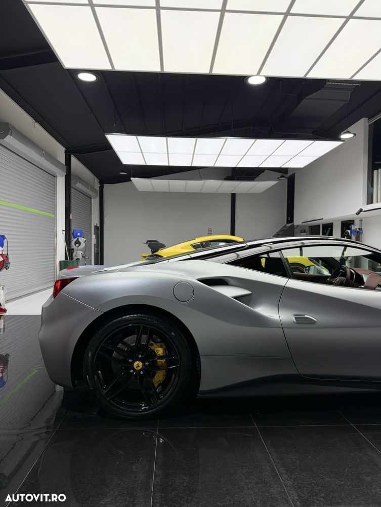 Ferrari 488 GTB - 7
