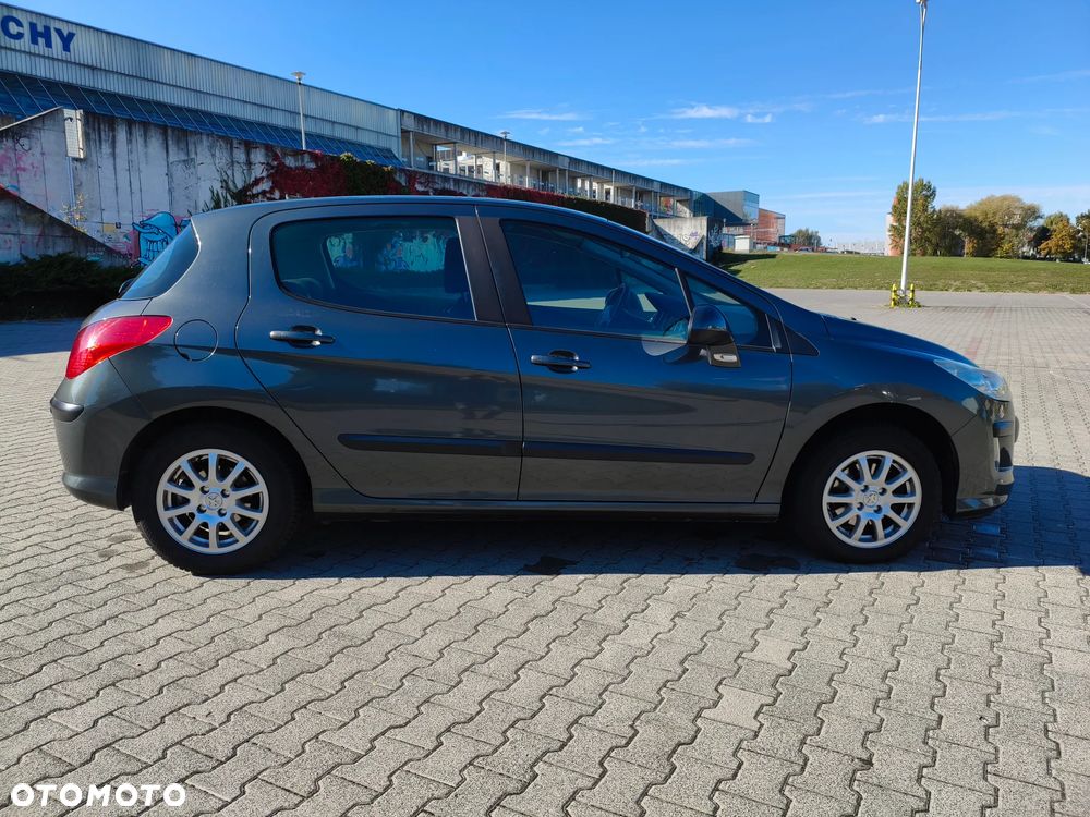 Peugeot 308 2010 photo 5