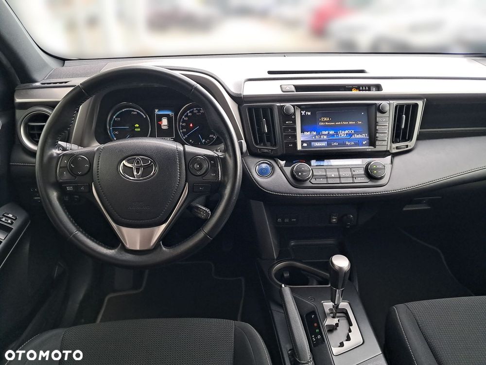 Toyota RAV4 - 8