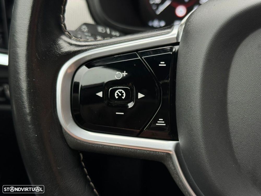 Volvo V90 2.0 T8 PHEV R-Design AWD - 40