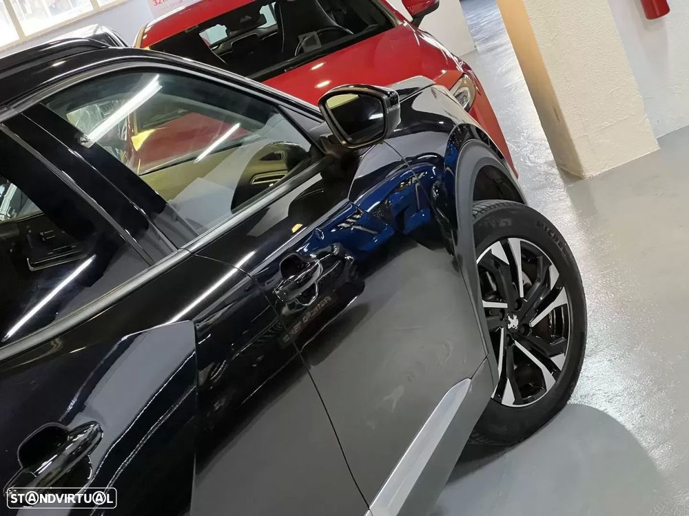 Peugeot e-2008 50 kWh Allure - 28