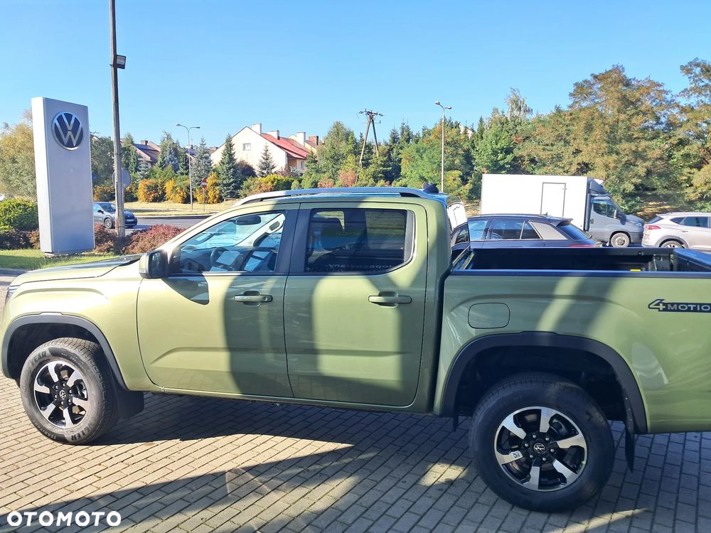 Volkswagen Amarok - 10
