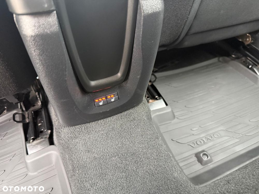 Volvo V40 D2 Momentum - 18