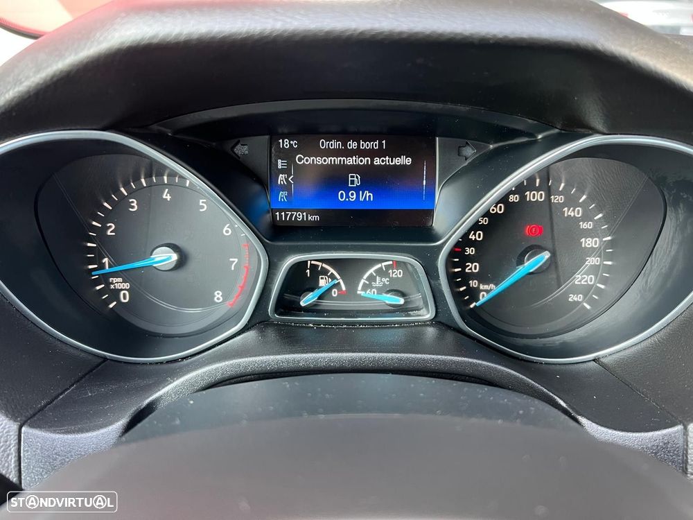 Ford Focus SW 1.0 EcoBoost Business - 9